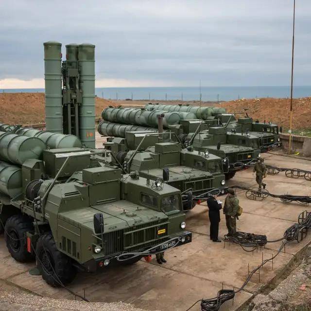 皇冠信用网出租足球_俄军会玩A射B导皇冠信用网出租足球？网传乌军F-16遭俄军苏-35锁定后被击落