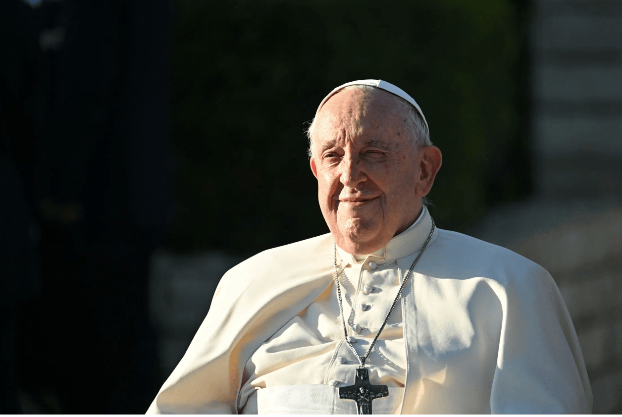 怎么开通皇冠信用網口_特朗普发文：将与梅拉尼娅一同前往参加罗马教皇方济各葬礼