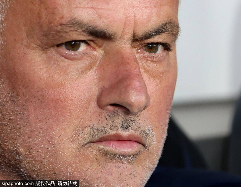 怎么开皇冠信用_穆里尼奥的逆袭：C罗前队友助费内巴切翻盘晋级欧冠附加赛