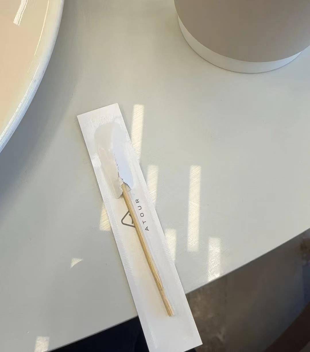 皇冠信用網_女子称亚朵酒店内疑似出现别人用过的“二手牙签”皇冠信用網，自己入口后才发现，店方回应