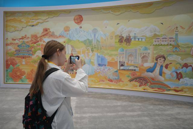 特罗姆瑟vsKFUM奥斯陆_上合天津峰会22米巨幅壁画火出圈特罗姆瑟vsKFUM奥斯陆，这些中外元素你认出几个？