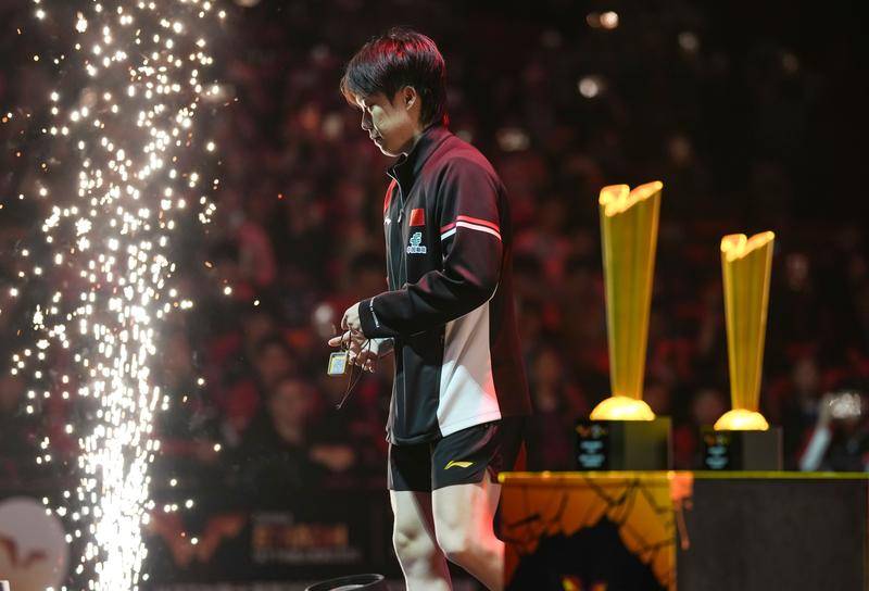 皇冠登1登2登3申请_三冠王皇冠登1登2登3申请！WTT中国大满贯：王楚钦4-0勒布伦夺冠 中国包揽五金