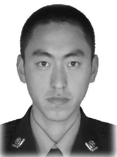 皇冠登一登二登三区别_郑亮在执法现场被撞牺牲皇冠登一登二登三区别，年仅37岁